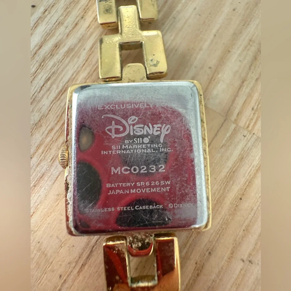Vintage SII Seiko Disney ladies square gold tone Mickey Mouse watch NEW BATTERY